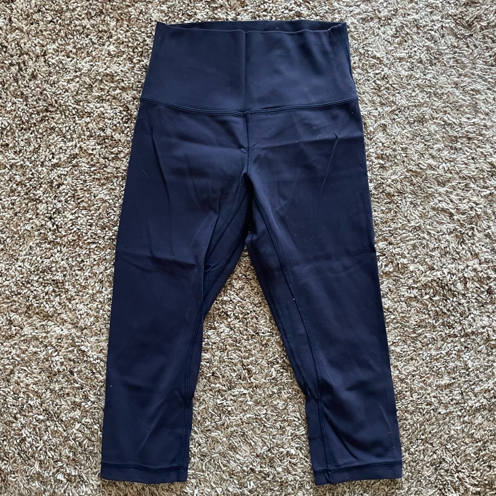 Lululemon align cropped leggings 17”, size 6, dark purple